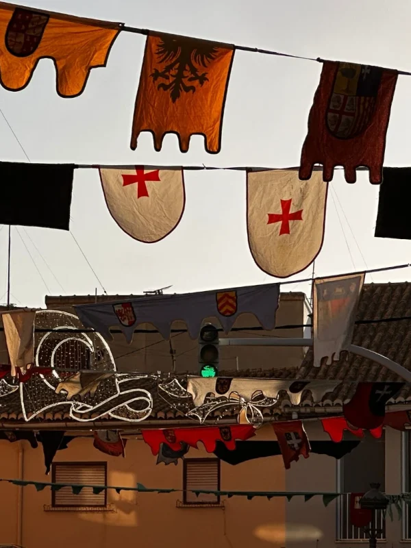 decoración aerea de calles