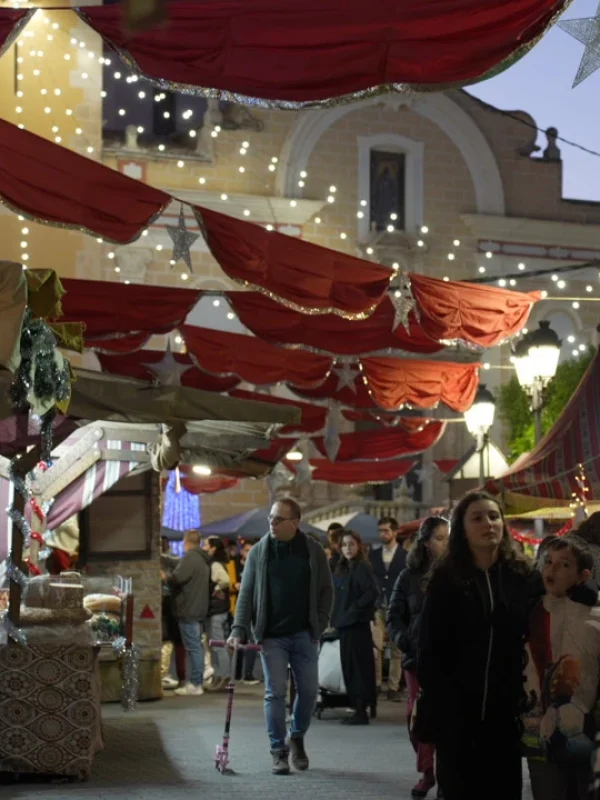 Decoración de calles navideña