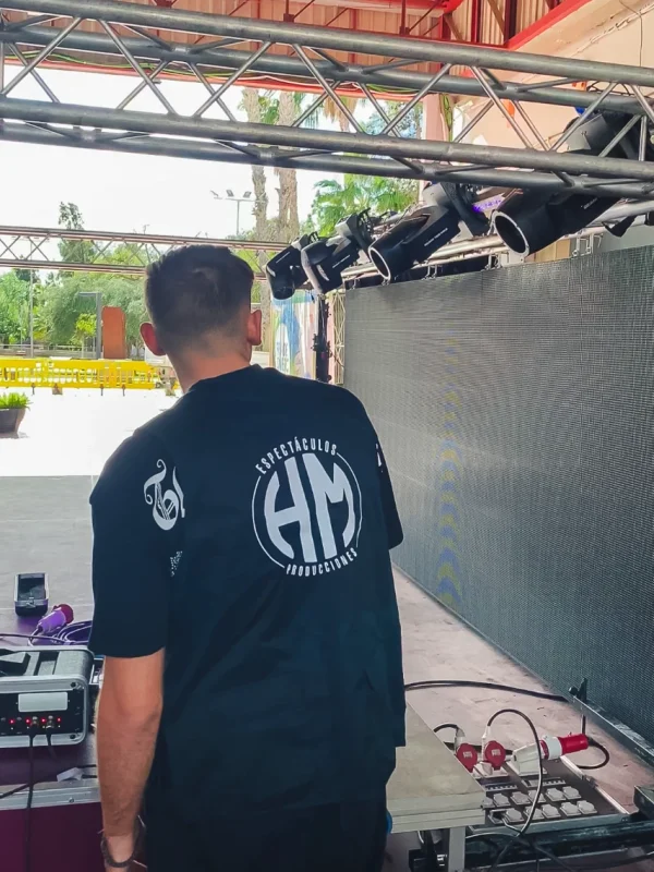 equipo de luces y sonido